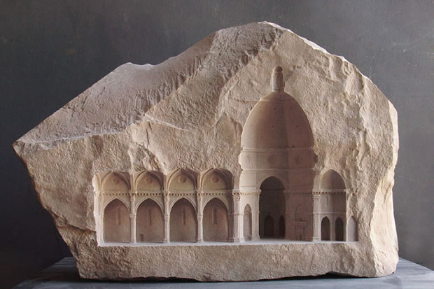 Fascinantes estruturas históricas esculpidas em blocos de mármore